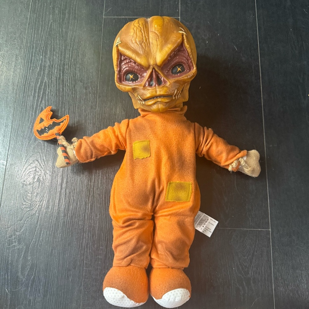Unmasked Sam Trick ‘r’ Treat Doll